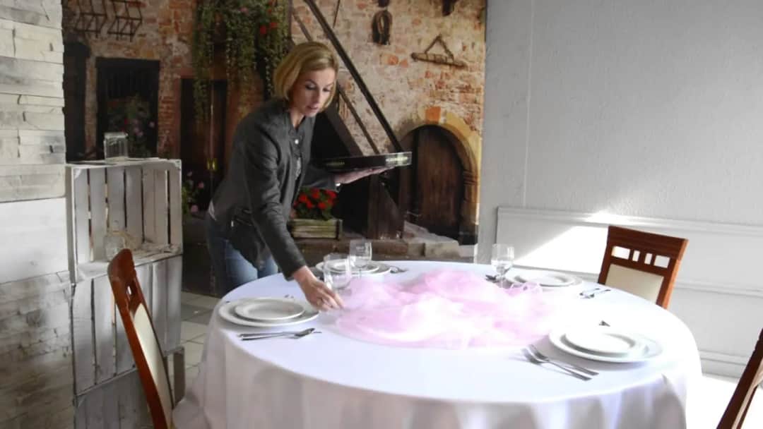 Jak zbudować stół DJ? Ergonomia i styl w Twoim budżecie!