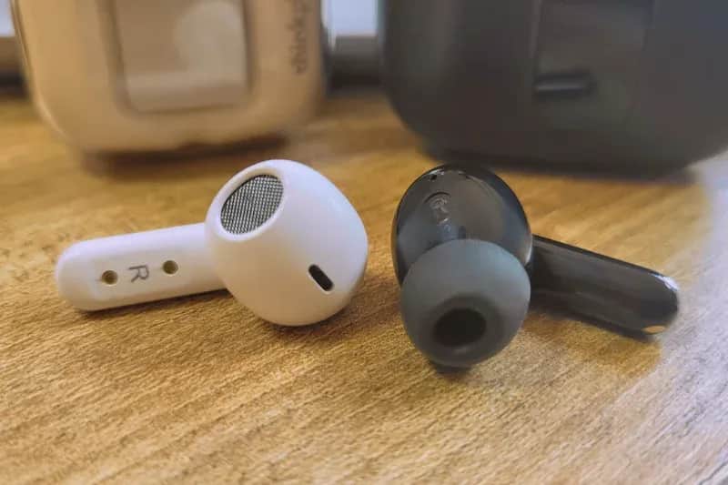 Słuchawki bezprzewodowe: Jak wybrać idealne? Poradnik zakupowy